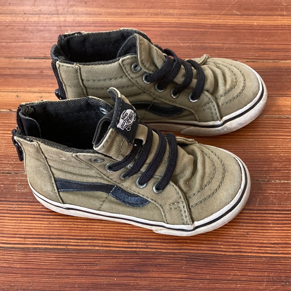 Vans toddler size 7 high-tops in olive green